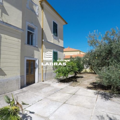 Talijanska villa: Zadar-Melada, 280 m2 – Jedinstvena nekretnina!